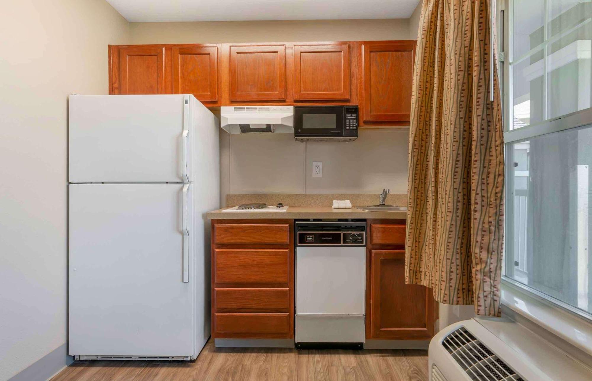 Extended Stay America Suites - Kansas City - Lenexa - 87Th St Overland Park Ngoại thất bức ảnh